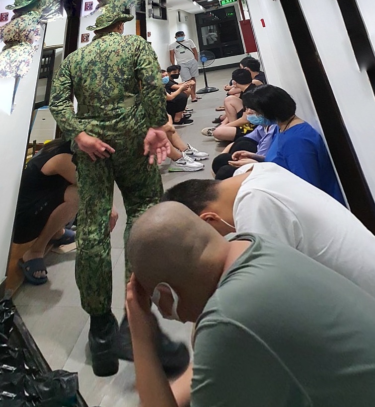 IMG-b475cc26c04440f4aa62b758a9fd0090-V-01