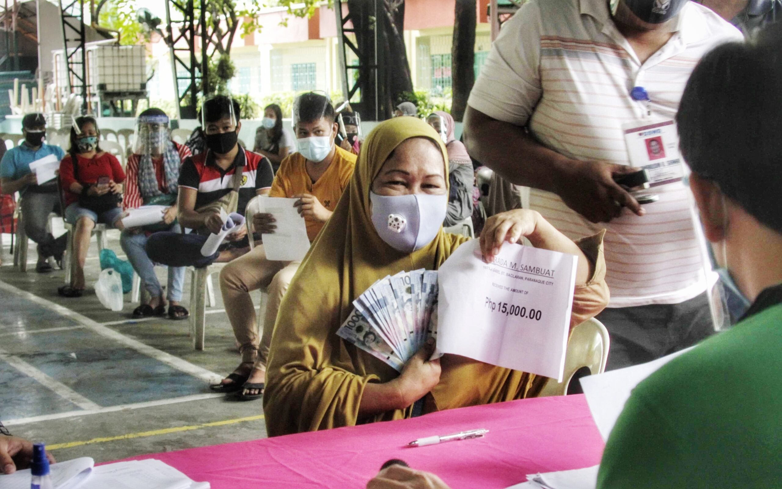 received_356647542005744-01