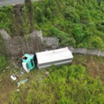 Truck ng Comelec Service Provider Nahulog sa Bangin sa CDO; 1 Patay